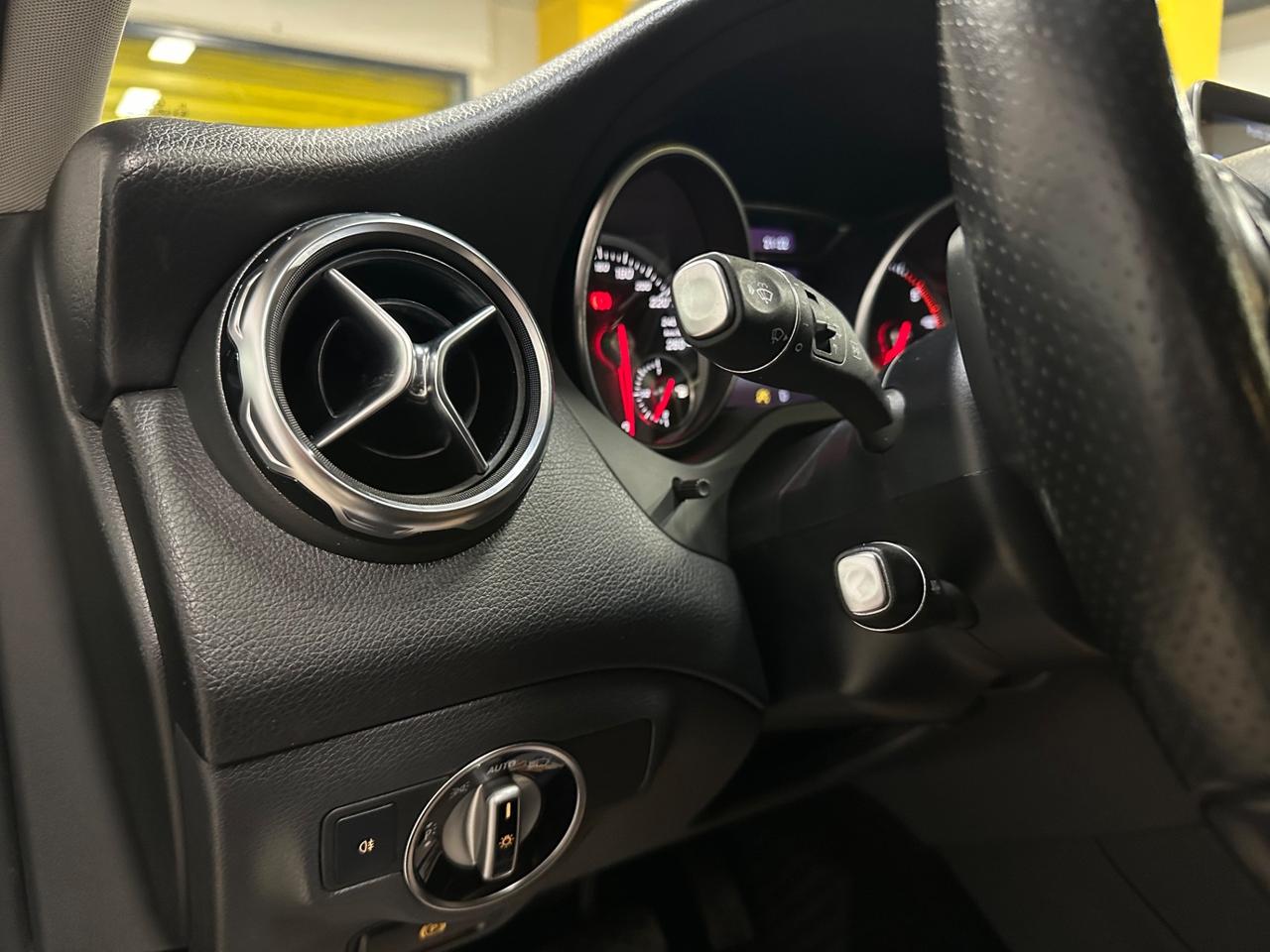 Mercedes-benz GLA 200 d Sport