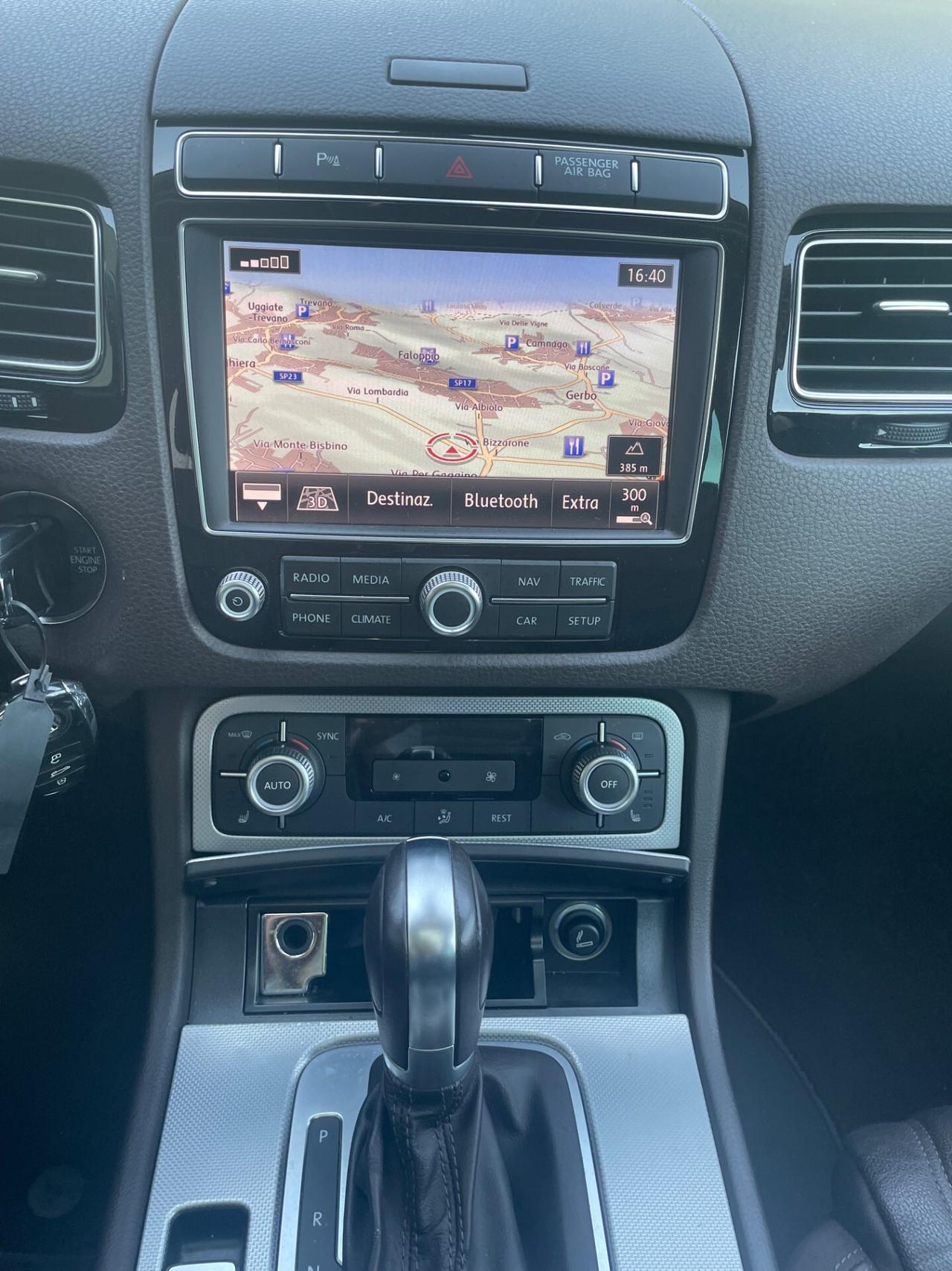 Volkswagen Touareg 3.0 TDI 262 CV *pelle*Automatik*Tetto*Pelle
