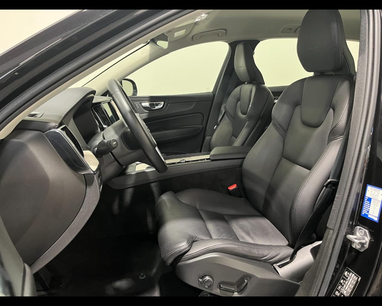 VOLVO XC60 II 2018 - XC60 2.0 b4 Inscription awd auto my20