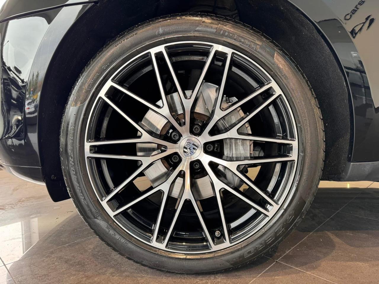 Porsche Macan 2.0 T 265cv scarichi sportivi da vetrina