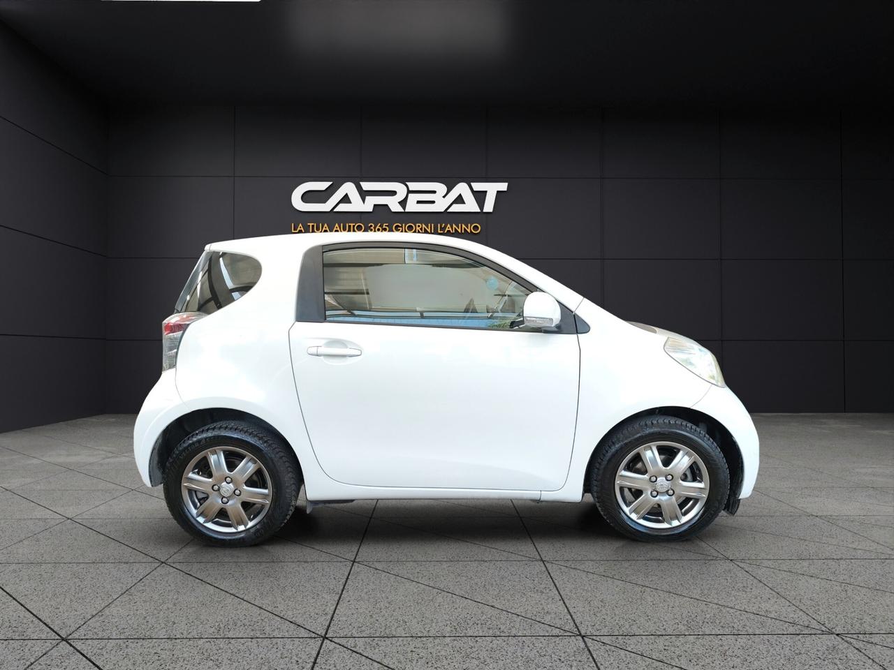 TOYOTA iQ iQ 1.0