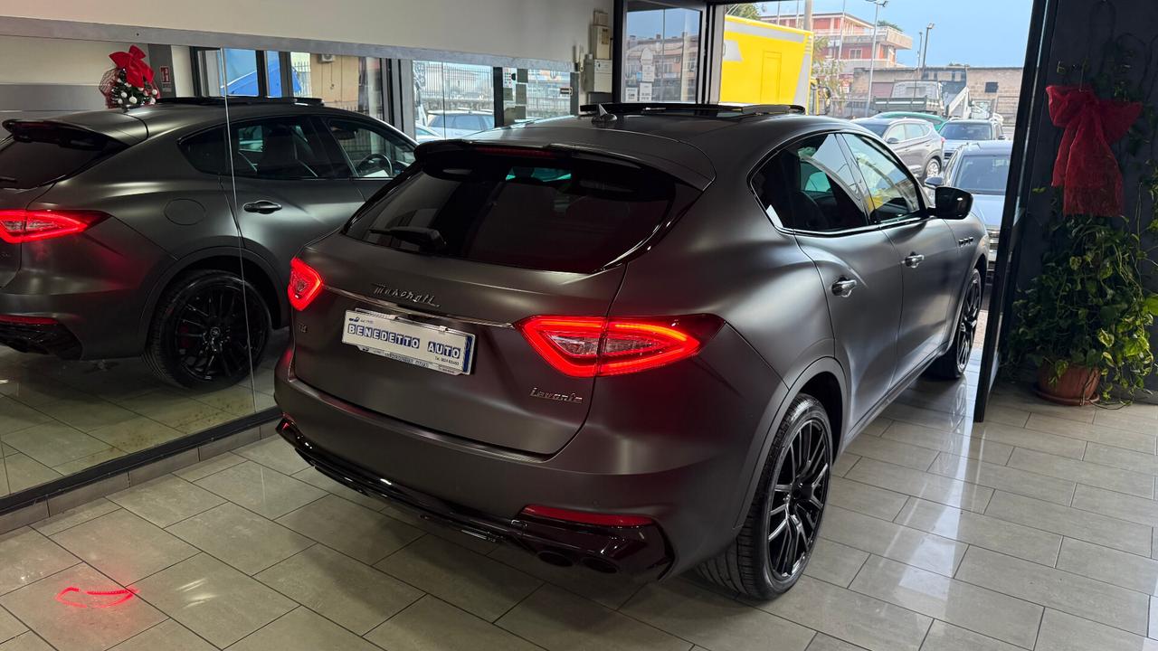 Maserati Levante V6 Diesel AWD Gransport tetto
