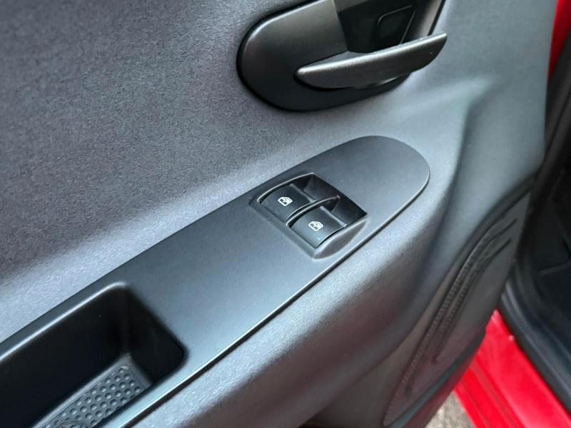 Lancia Ypsilon 5 Porte 1.2 BENZ/GPL Gold 69cv OK NEOPATENTATI