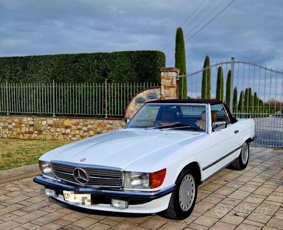 Mercedes-benz SL 300 Aria condizionata. Cambio automatico. Book service