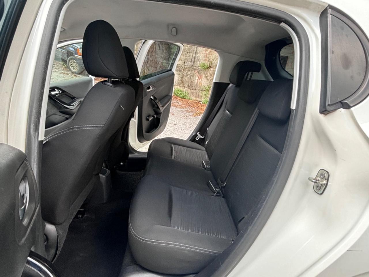 Peugeot 208 1.2 VTi 82 CV 5 porte Access