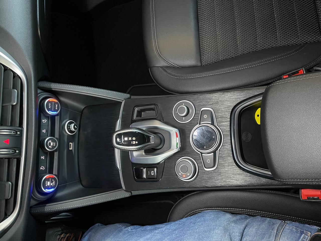 Alfa Romeo Stelvio 2.2 Turbodiesel 160 CV AT8 RWD Sprint