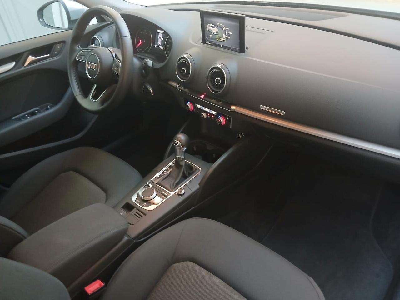 Audi A3 SPB 35 TDI S tronic Business