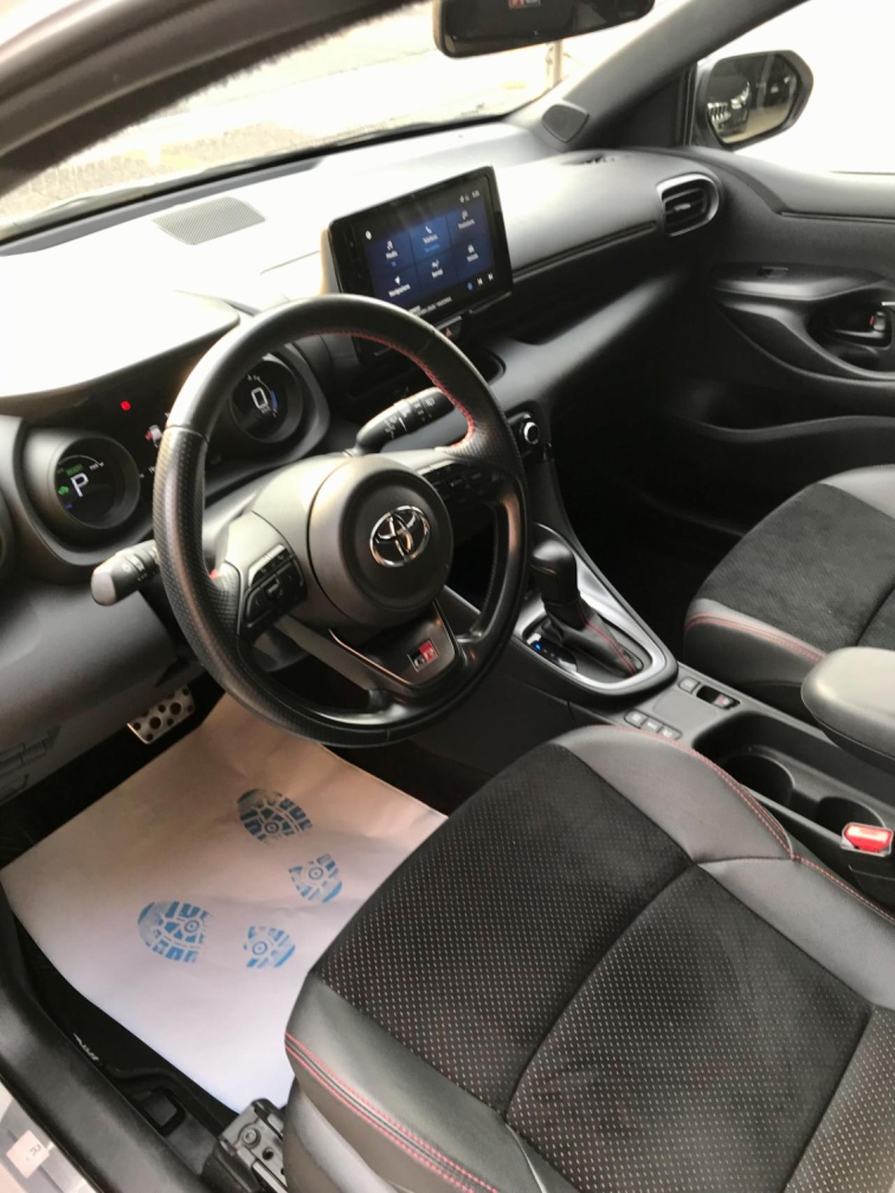 Toyota Yaris 1.5 Hybrid 5 porte GR Sport