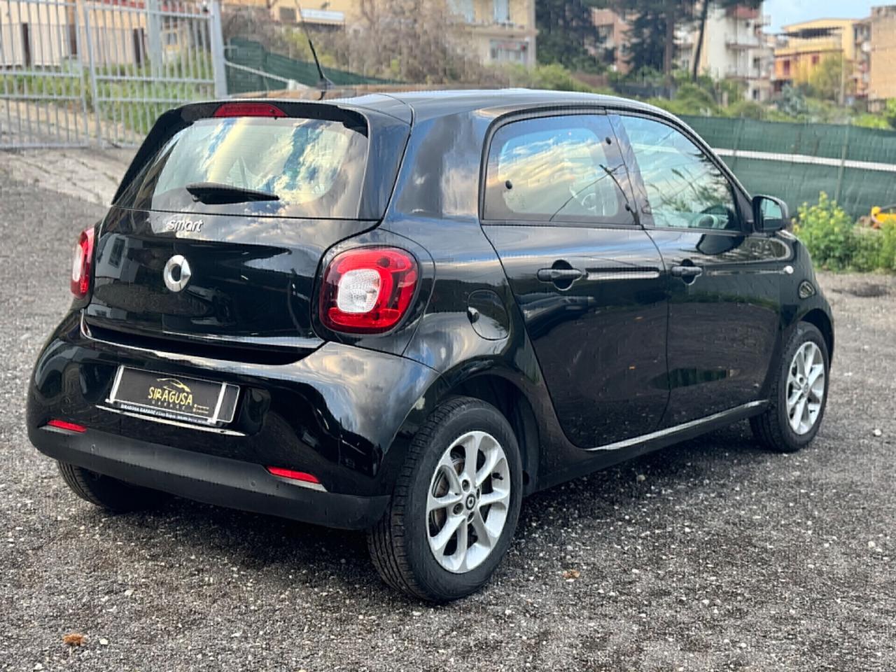 Smart ForFour 70 1.0 Youngster