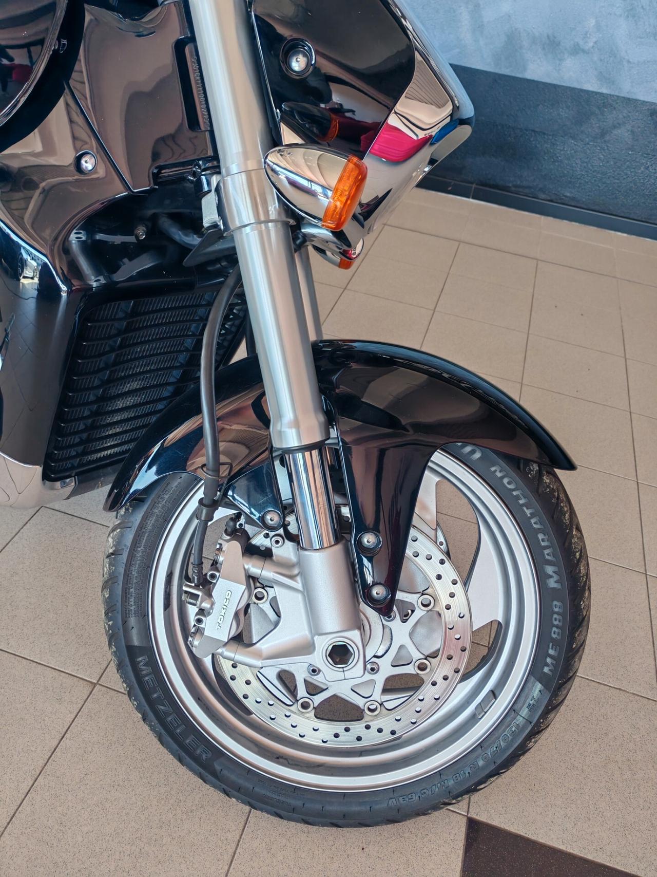 Suzuki VZR Intruder 1800
