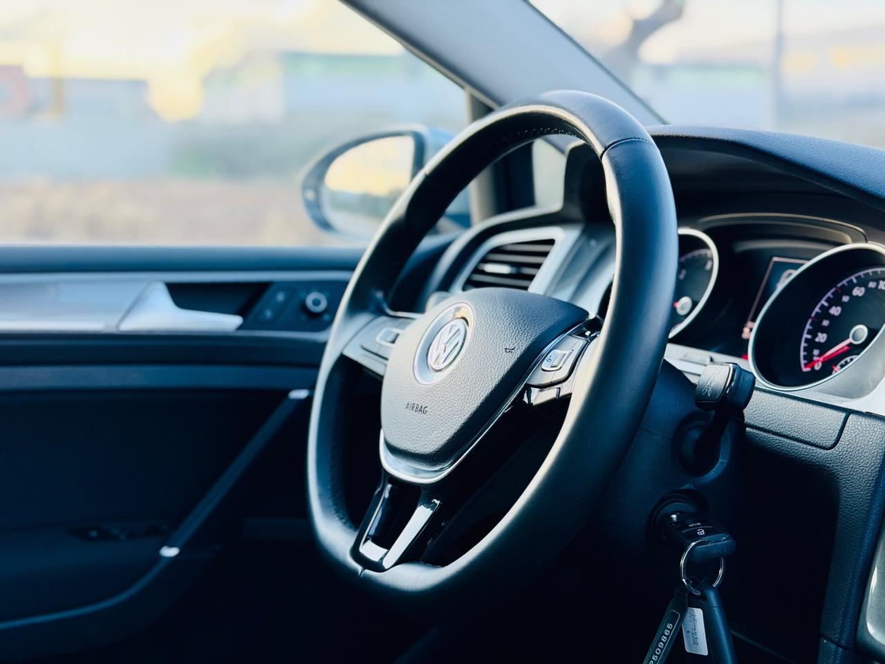 Volkswagen Golf Variant Alltrack 1.6 TDI 4MOTION Executive BMT