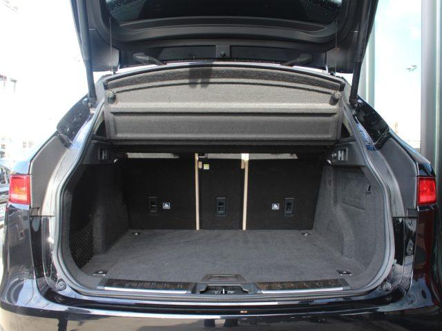 JAGUAR F-Pace 2.0 D AWD 180 CV aut. Prestige