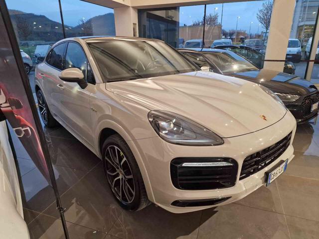 PORSCHE Cayenne Coupé 3.0 V6 E-Hybrid PASM PANO GTS MEMORIE
