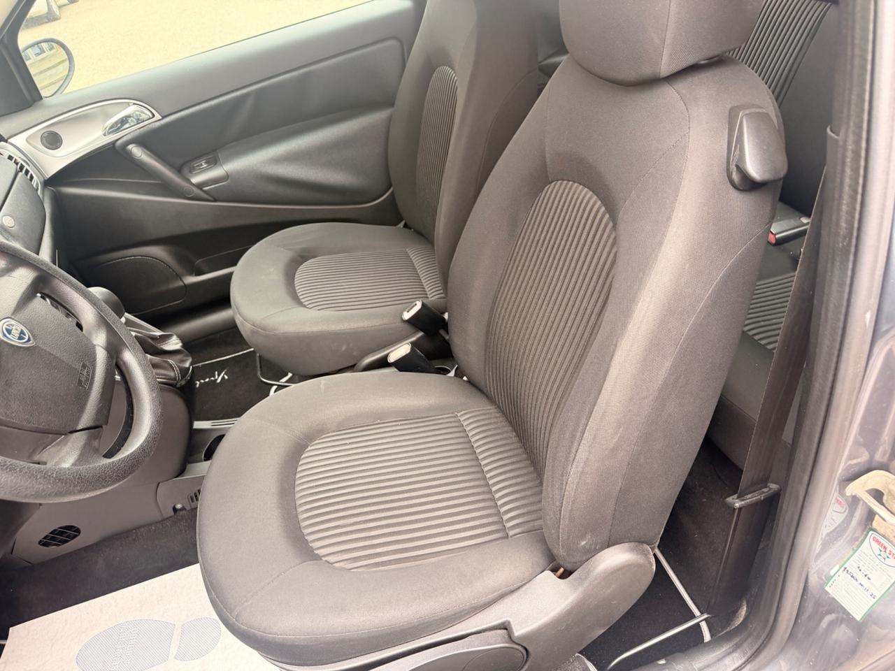 Lancia Ypsilon 1.2 Versus