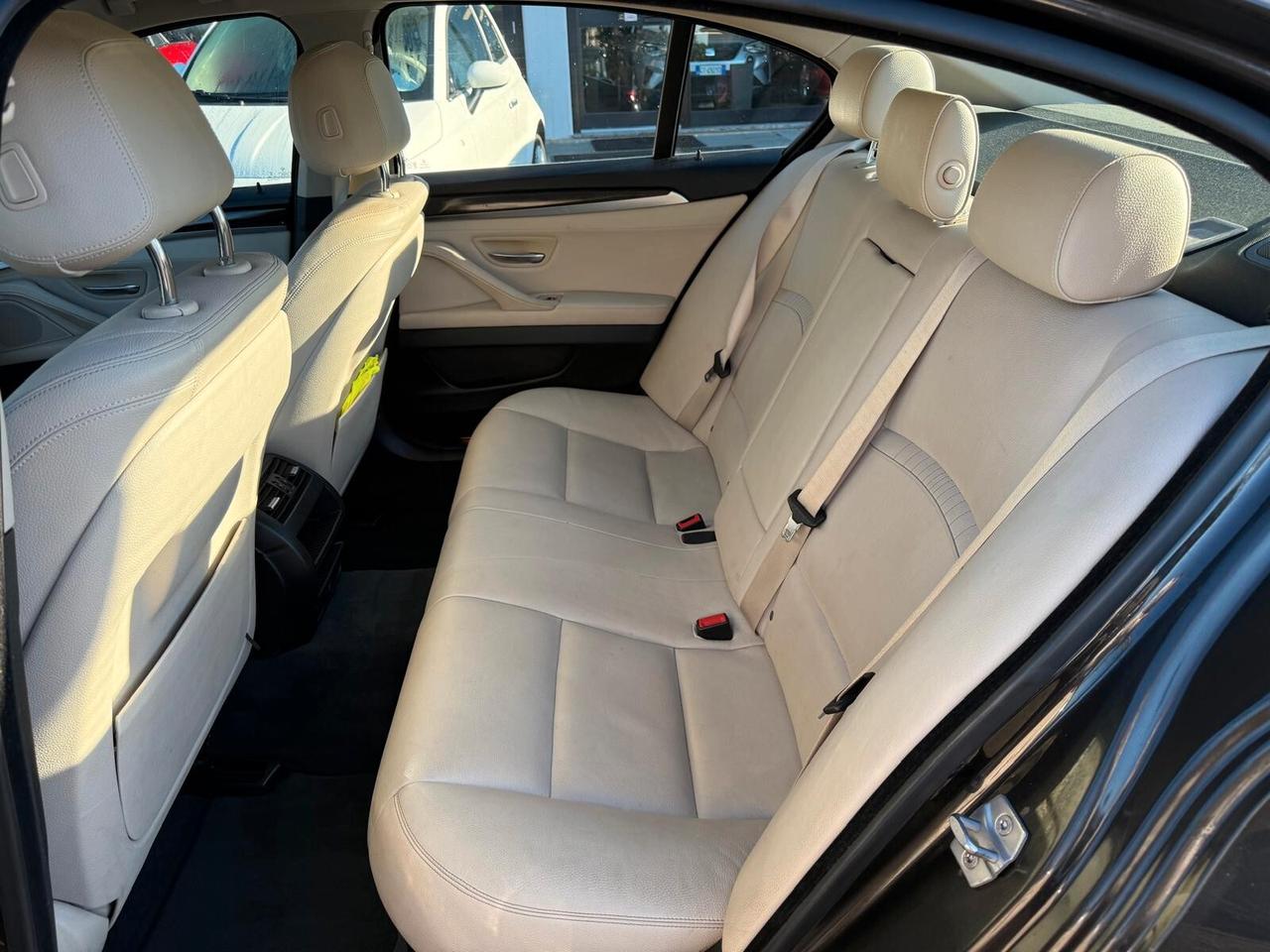 Bmw 520 520d xDrive Luxury