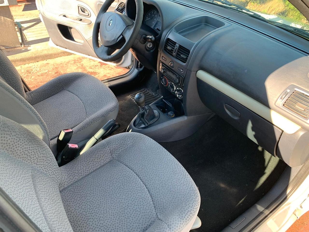 Renault Clio 1.2 16V cat 5 porte Confort Authentique