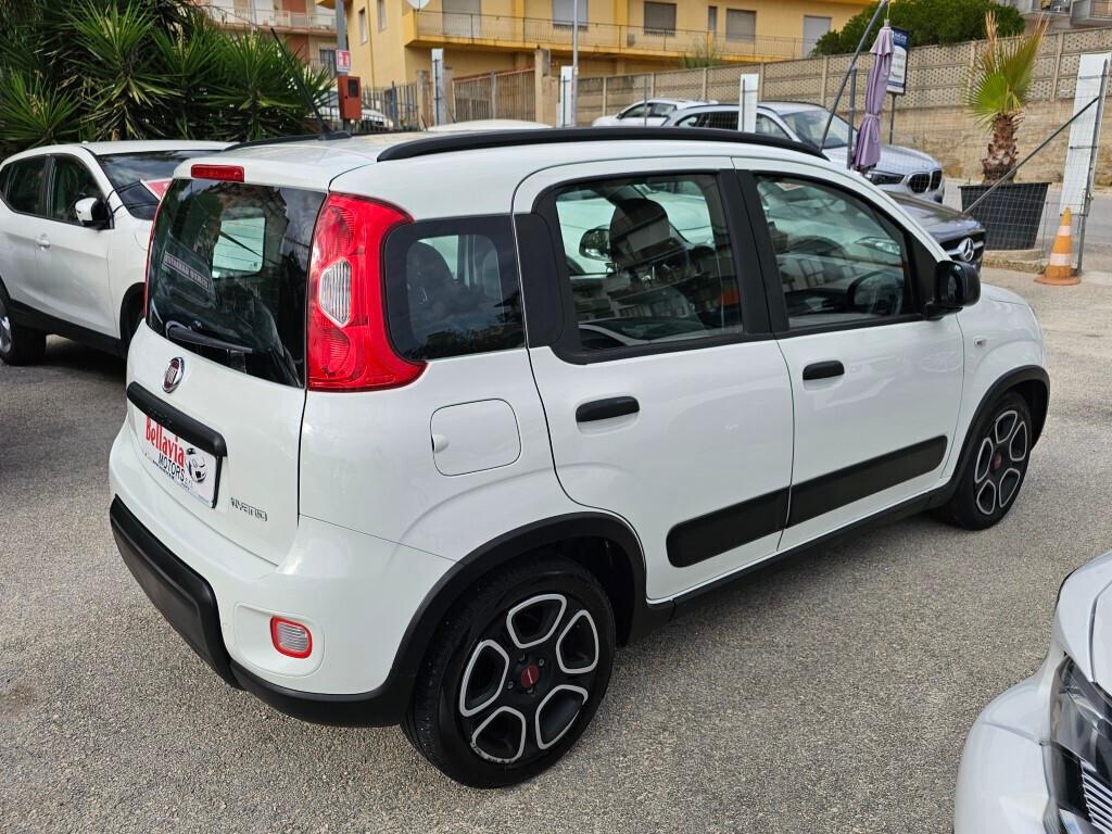 Fiat Panda 1.0 FireFly S&S Hybrid City Cross