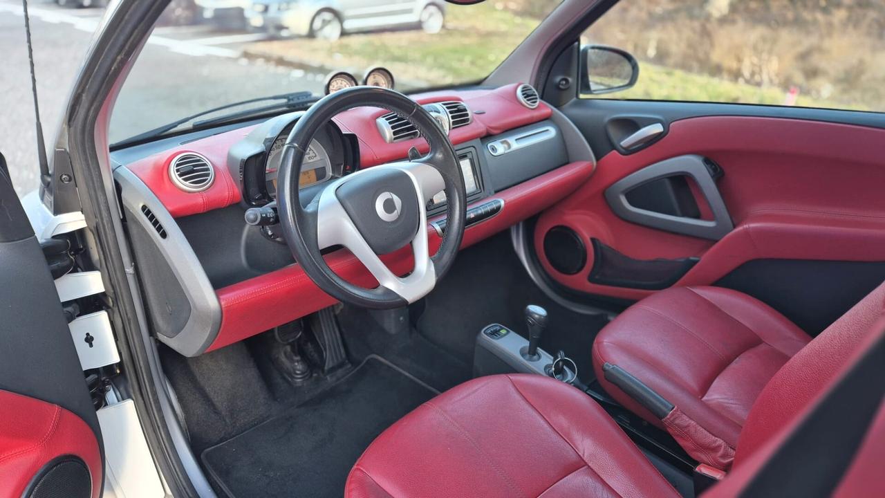 Smart ForTwo 52 kW MHD coupé White Tailor Made