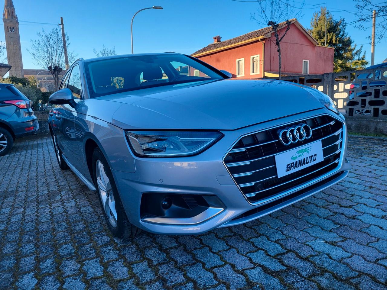 Audi A4 Avant 30 TDI/136 CV S tronic Business Advanced