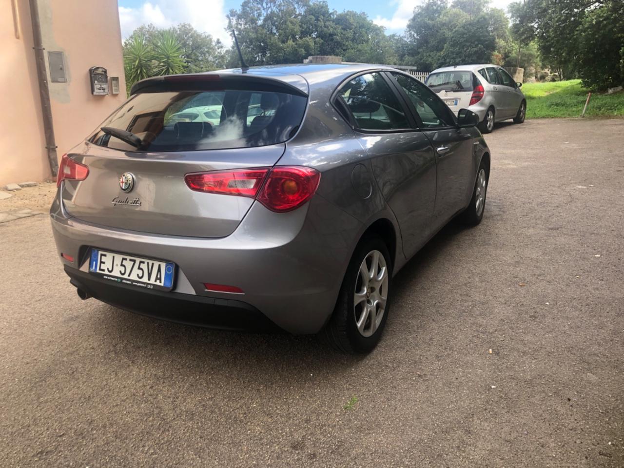 Alfa Romeo Giulietta 1.6 JTDm-2 105 CV Exclusive