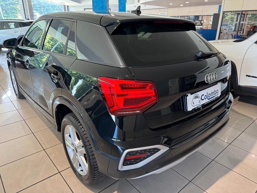Audi Q2 35 1.5 tfsi Advanced s-tronic Led App conn Cam Pano 17"