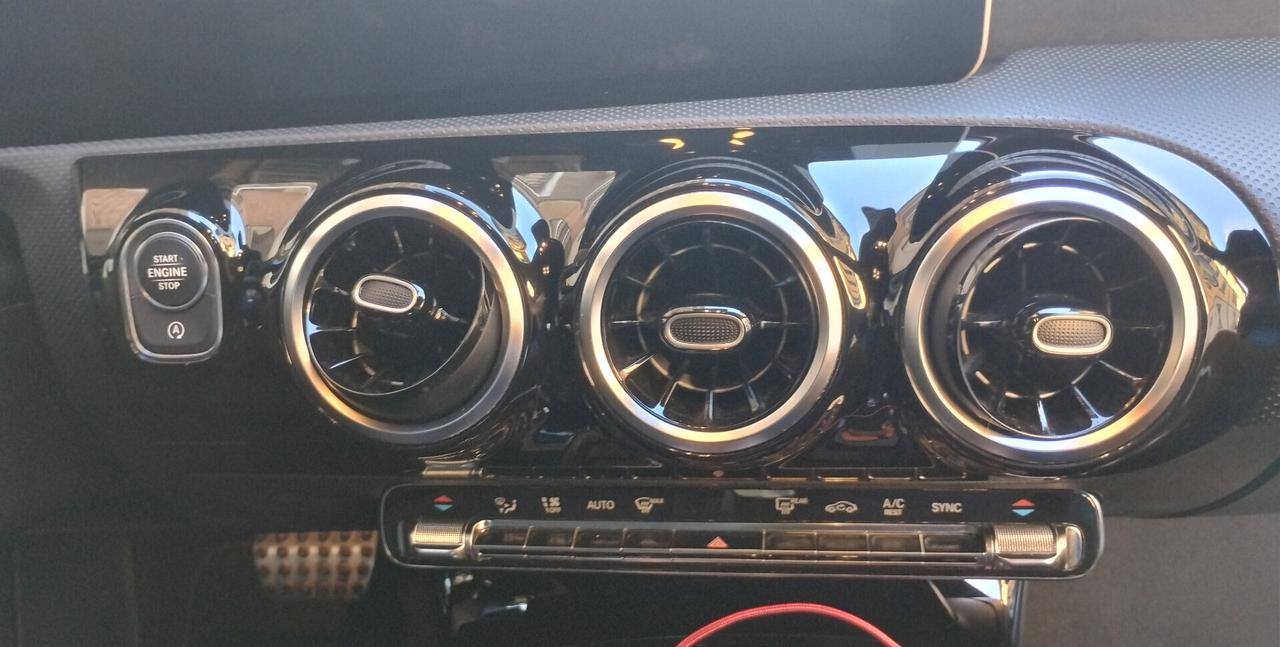 Mercedes-benz A 200 d Automatic Premium AMG LINE