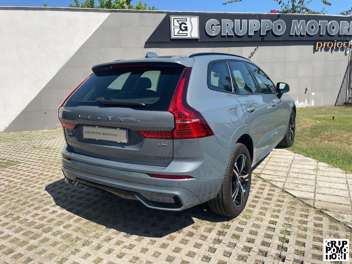 VOLVO - XC60 - B4 AWD Geartronic R-design