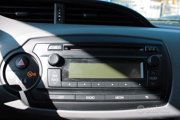 Toyota Yaris 1.0 5p. 69cv x neopatentati active