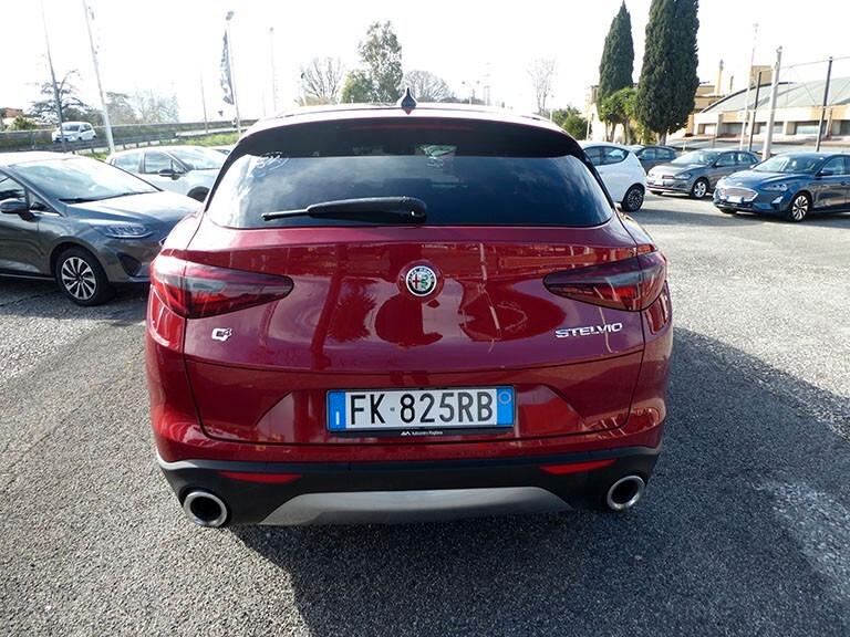Alfa Romeo Stelvio 2.2 Turbodiesel 210 CV AT8 Q4 Executive