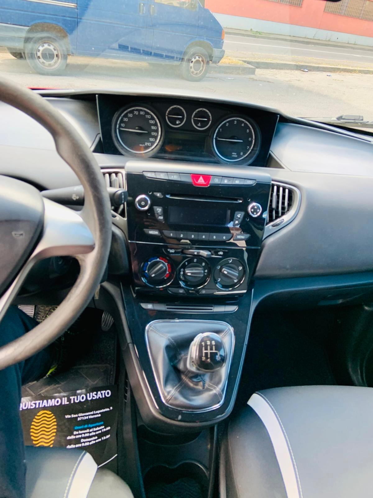 Lancia Ypsilon 1.2 69 CV 5 porte GPL Ecochic Elle