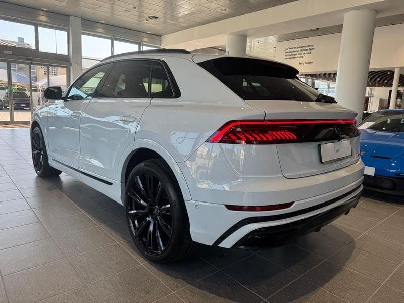 Audi Q8 50 TDI MHEV quattro S Line Plus - IVA Esposta