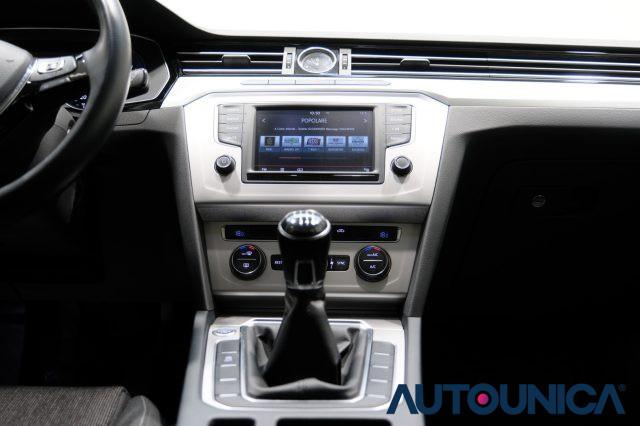 VOLKSWAGEN Passat Variant 2.0 TDI BUSINESS BLUEMOTION TECHNOLOGY