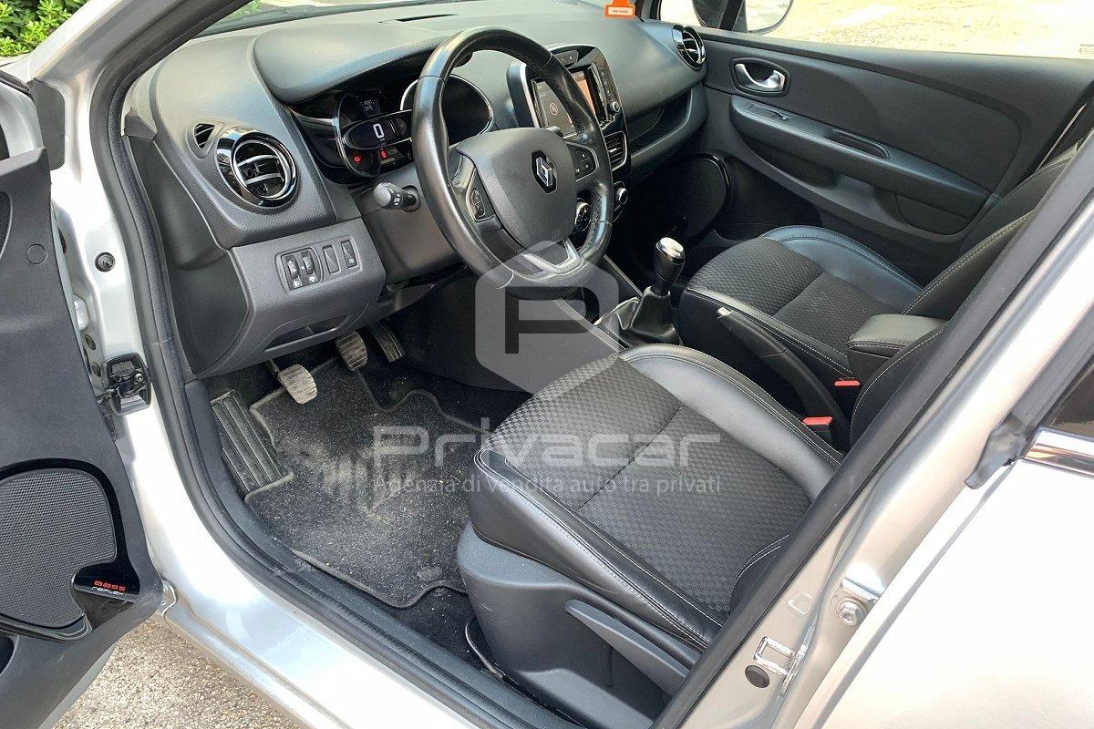 RENAULT Clio TCe 12V 90 CV 5 porte Moschino Intens