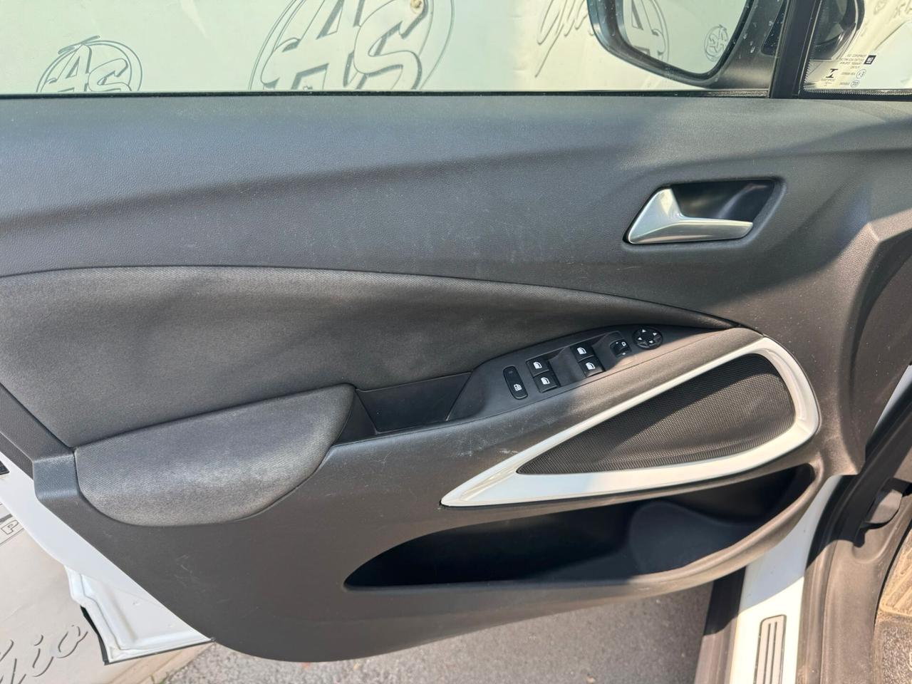 Opel Crossland 1.2 83CV Design & Tech CarPlay Camera