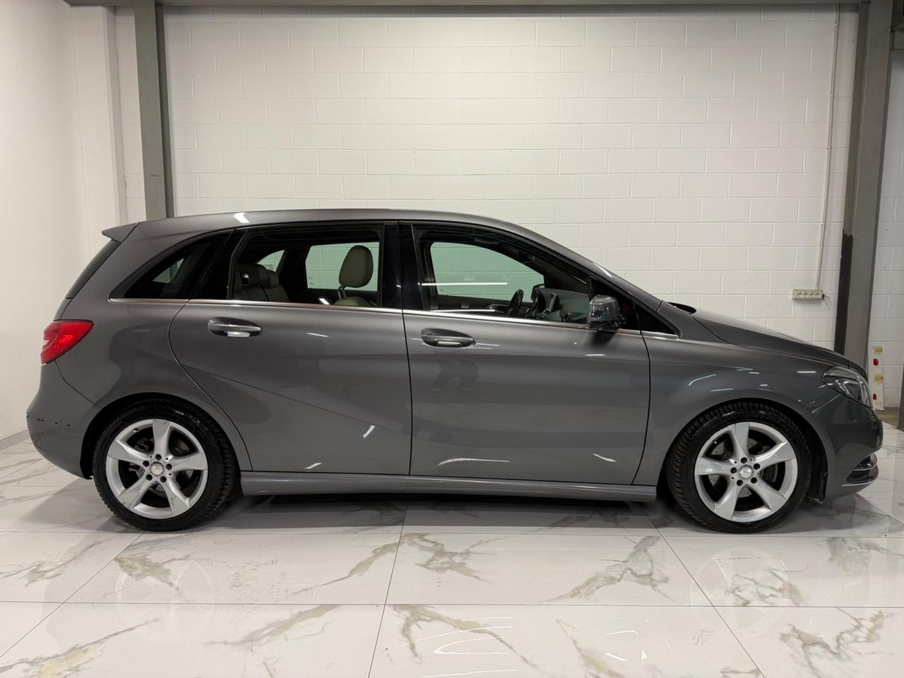 Mercedes-benz B 180 CDI BlueEFFICIENCY Premium