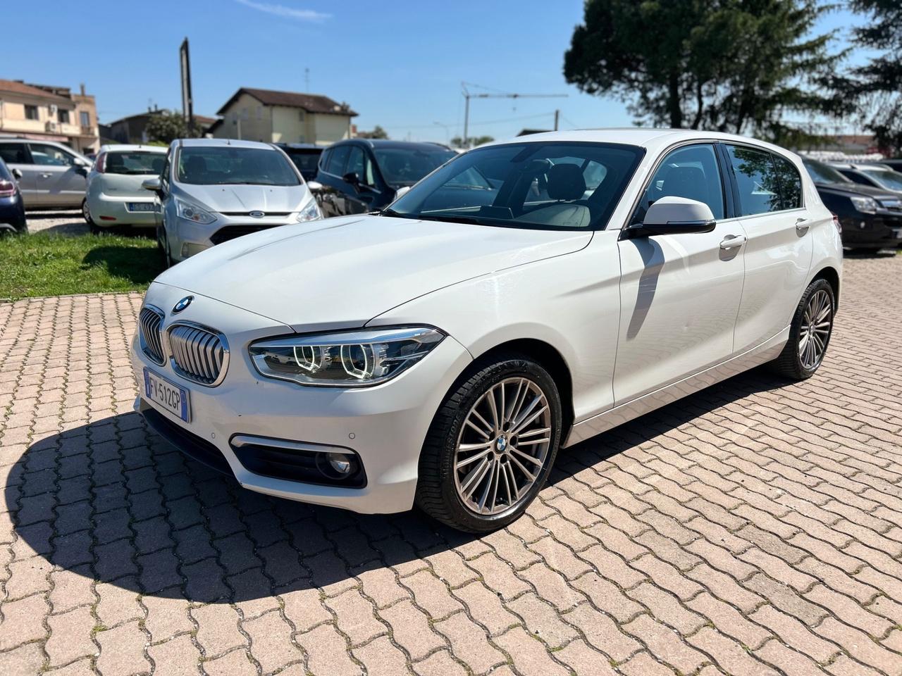 Bmw 116 116d 5p. Urban