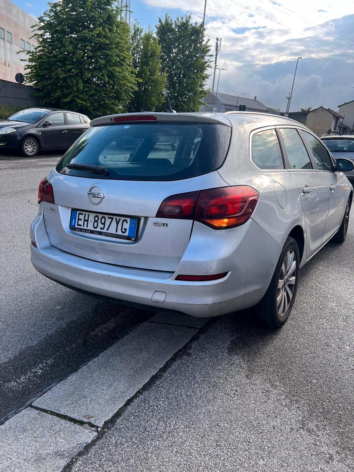 Opel Astra 1.7 CDTI 110CV Sports Tourer Cosmo