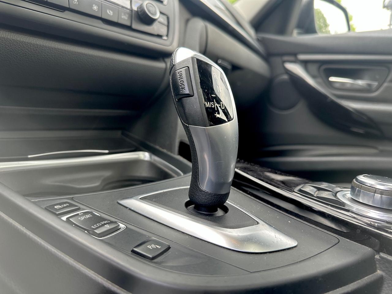 Bmw 320 320d Efficient Dynamics Touring Aut. Unipro Tetto Navi Pelle Garantita Permute e Rate