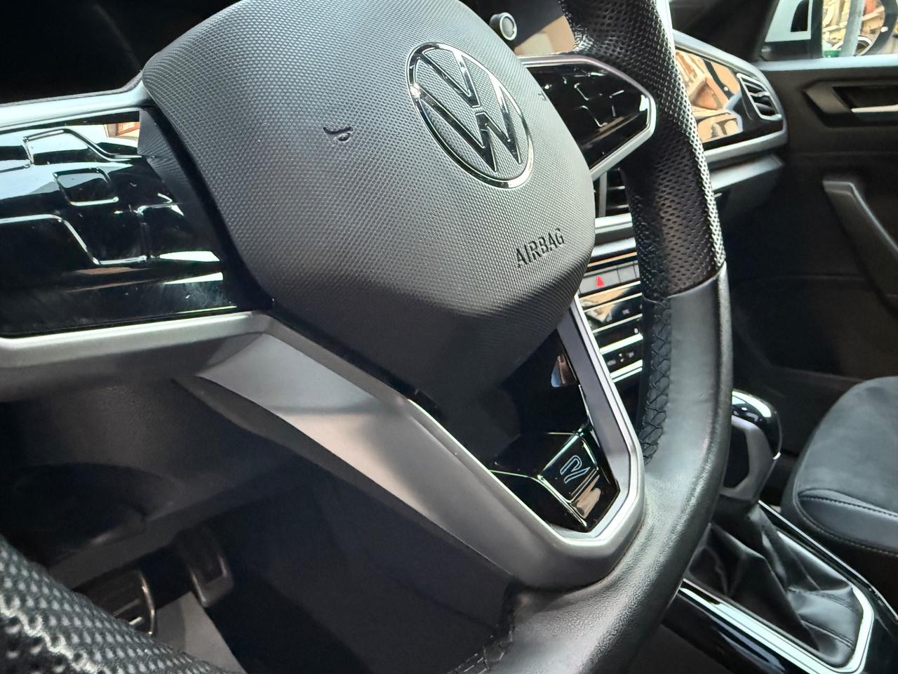 Volkswagen T-Roc 1.5 TSI DSG R-LINE PRONTA CONSEGNA