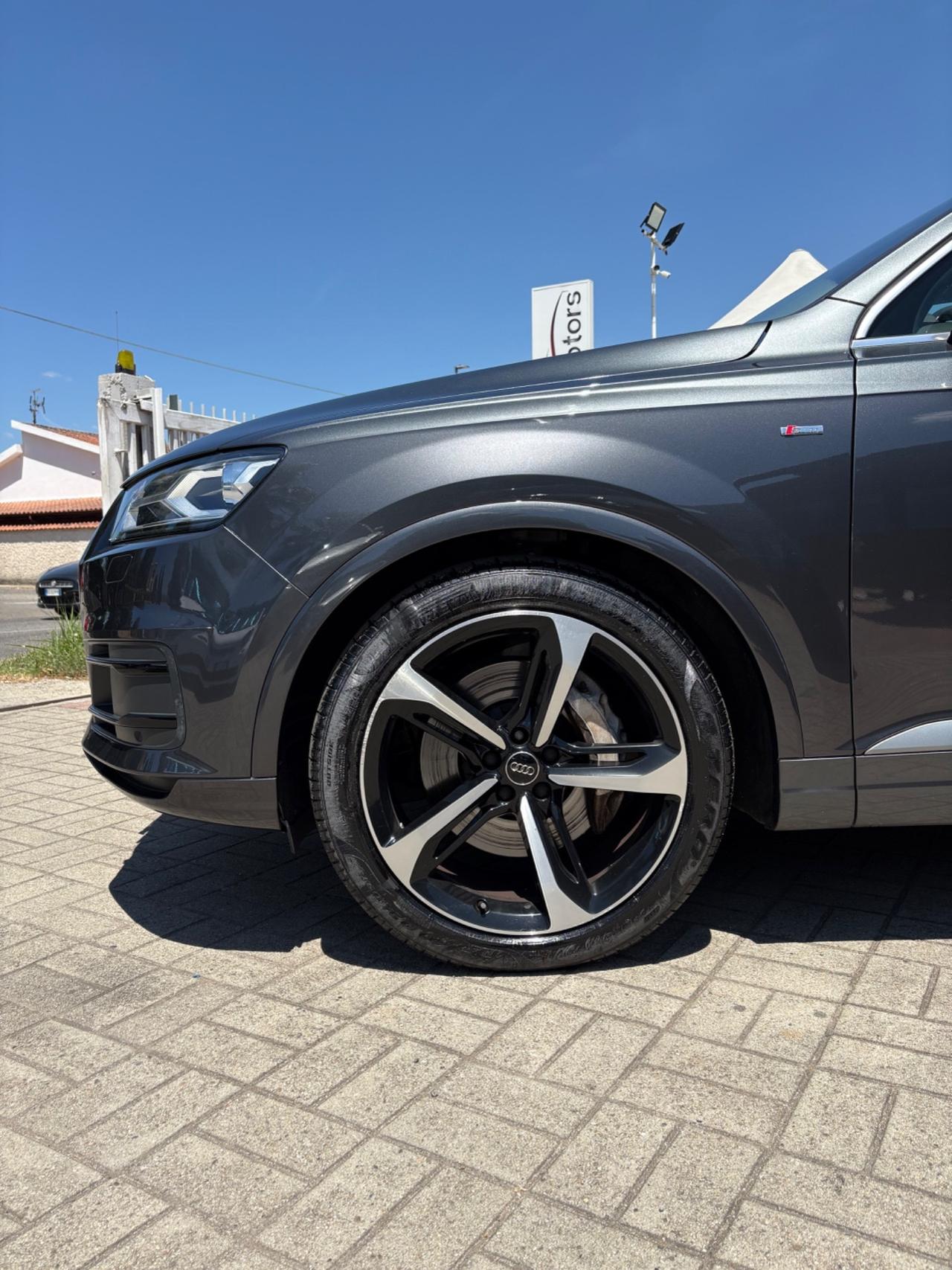 Audi Q7 3.0 TDI 218 CV ultra quattro tiptronic Sport Plus Sline