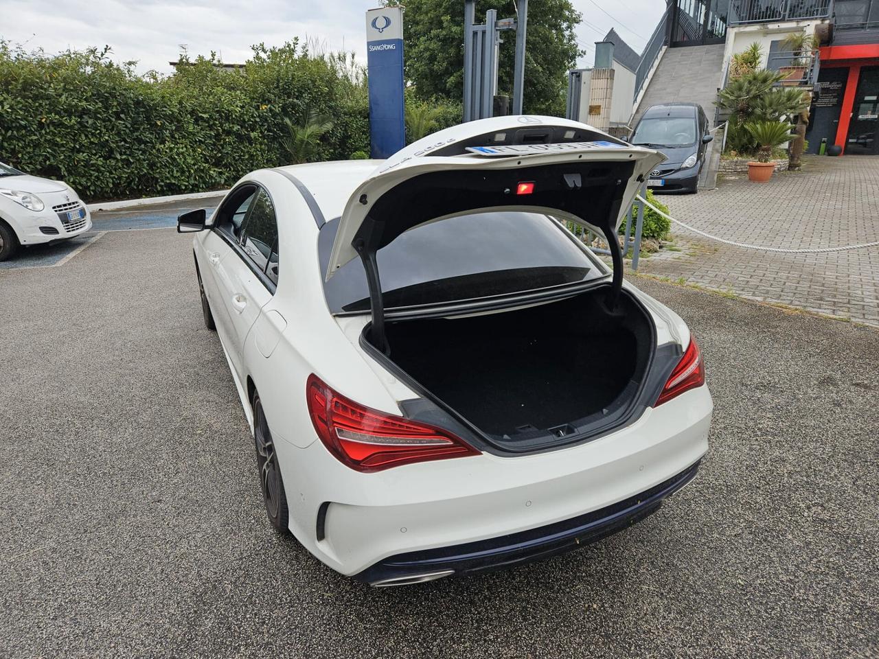 Mercedes-benz CLA 200 d Premium