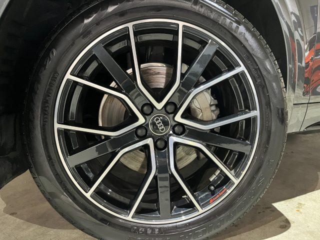 AUDI Q5 SPB Sportback 40TDI quattro S line Identity Black