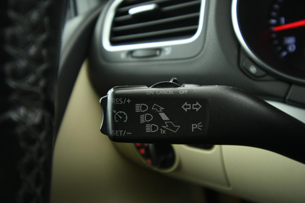 VOLKSWAGEN Golf 5p 2.0 tdi Highline 140cv dsg X COMMERCIANTI+BLUETOOTH