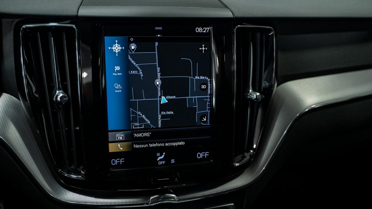 Volvo XC 60 XC60 B4 2.0 AWD R DESIGN AUTO XENO PELLE NAVI FULL OPTIONAL