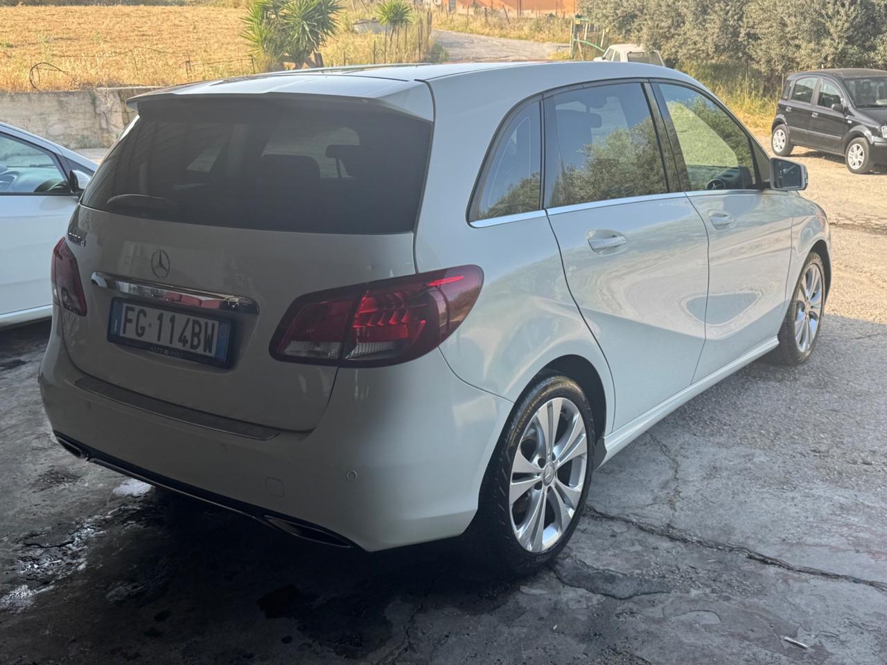 Mercedes-benz B 180 B 180 d Automatic Premium