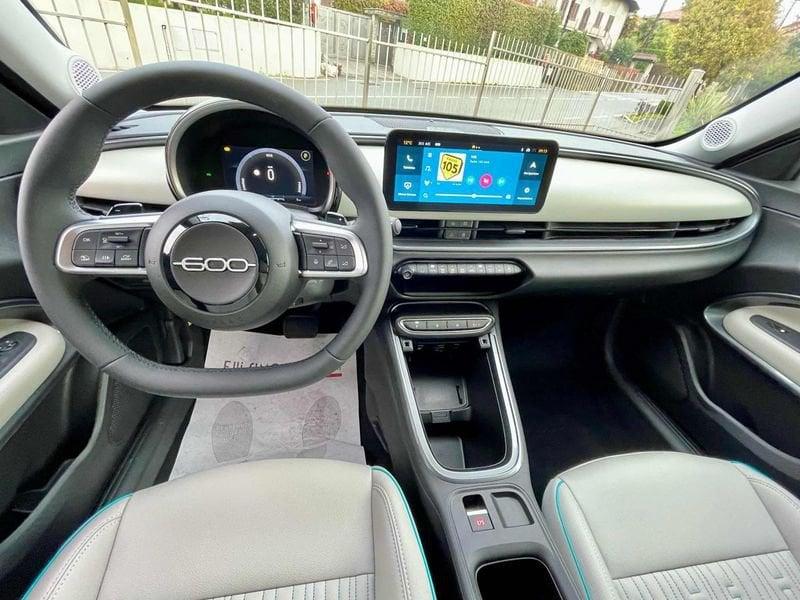 FIAT 600 Hybrid 145 CV DCT MHEV La Prima - KM0