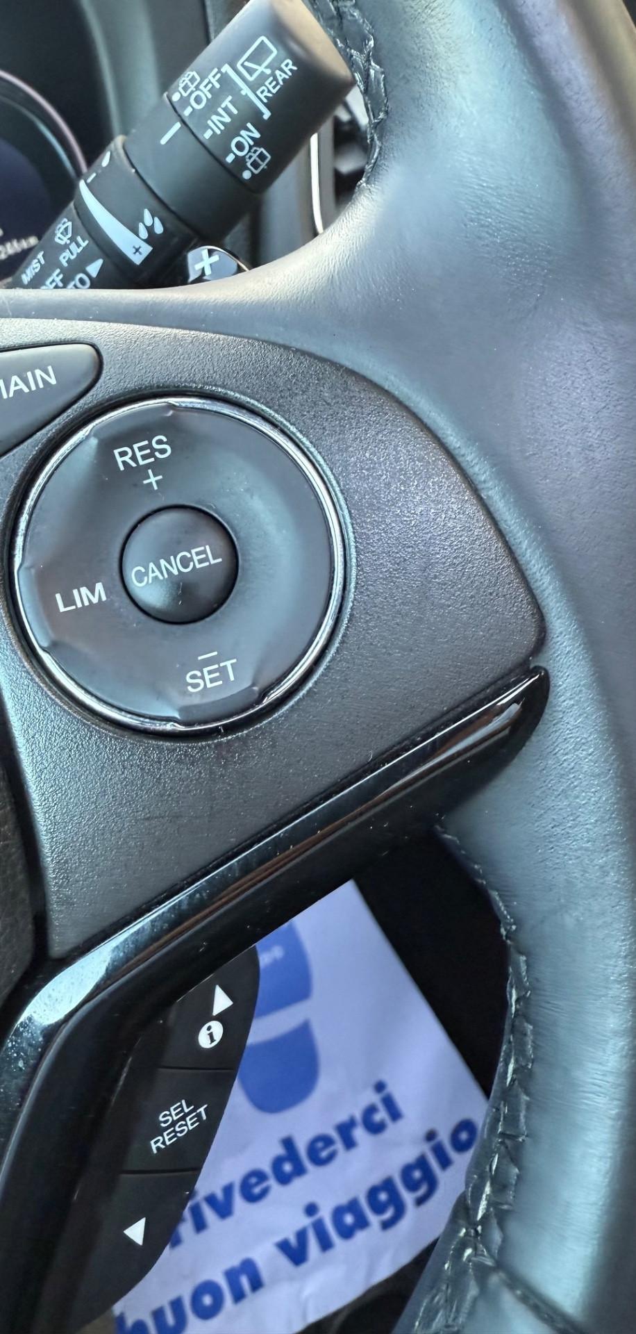 Honda HR-V 1.5 i-VTEC CVT Executive Navi ADAS