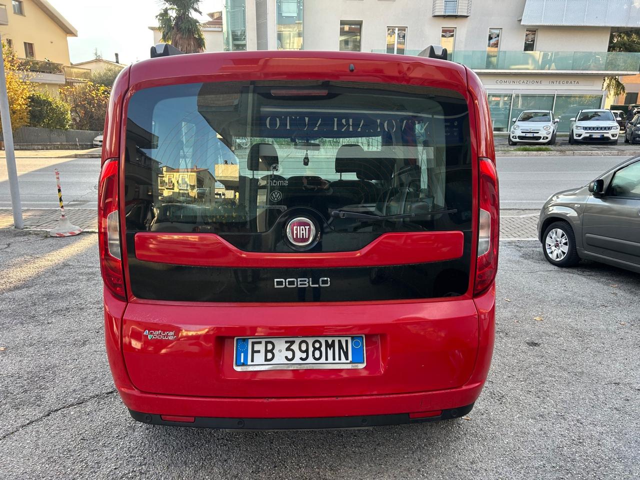 Fiat Doblo 1.4 T-Jet 5 POSTI “ COME NUOVO “