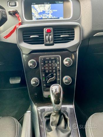 VOLVO V40 D2 Geartronic Kinetic EURO 6B
