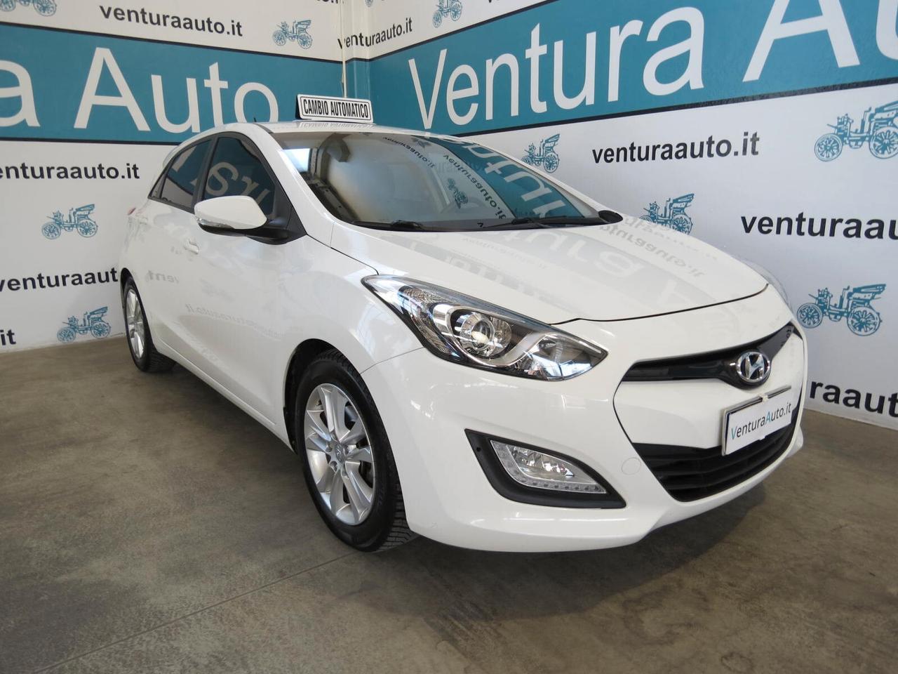 Hyundai i30 1.6 CRDi 110 cv 5p. Comfort A/T
